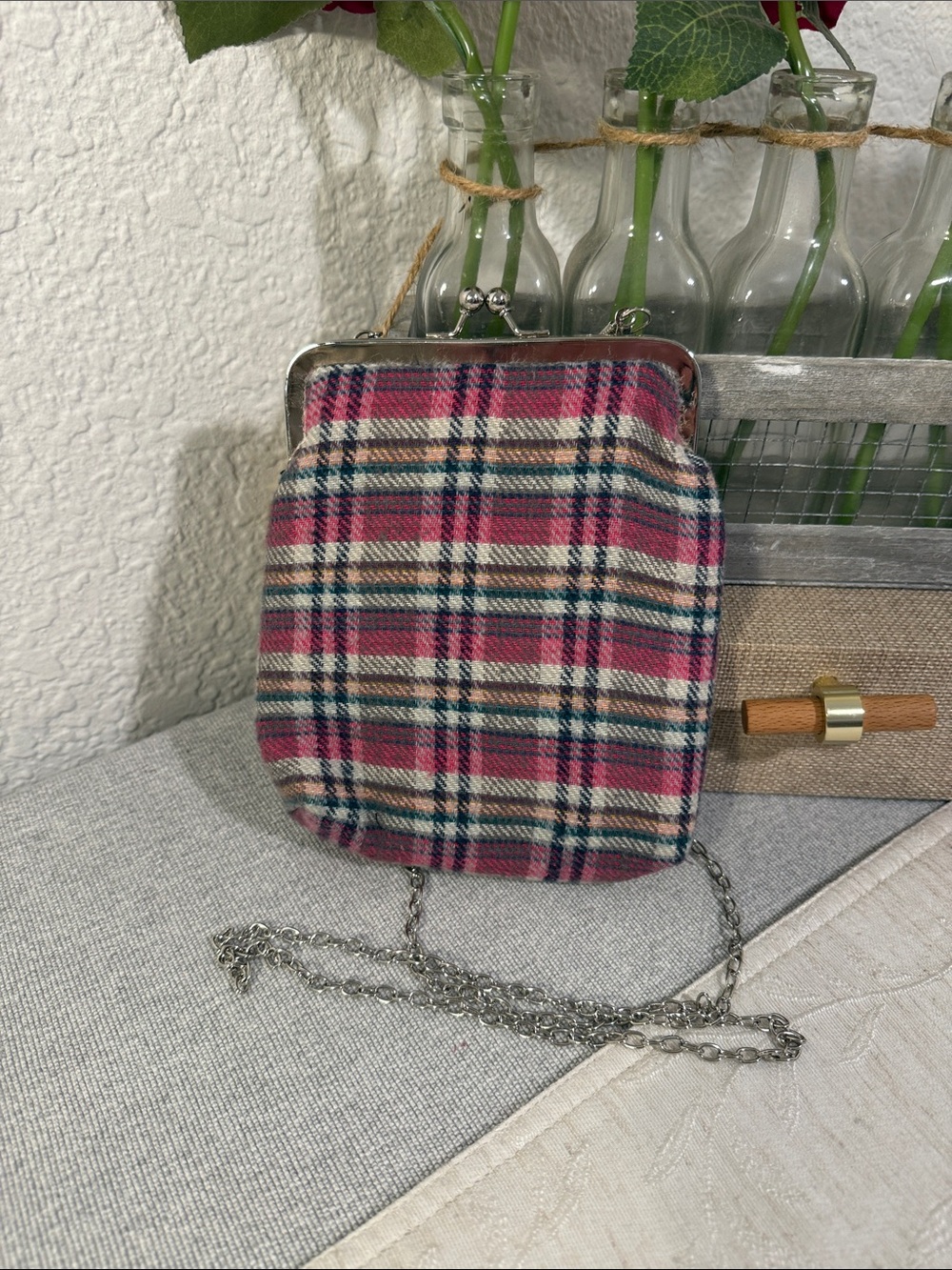 Vintage Style Pink Plaid Tweed Kiss Lock Crossbody Bag Mini Clutch Purse Nanette